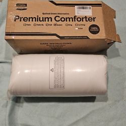 Queen Size Premium Comforter. 