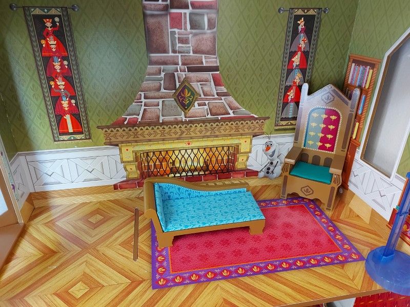 Like new Frozen house for sale ( original price was $150 and I am selling for half the price, please don't ask for lower price)