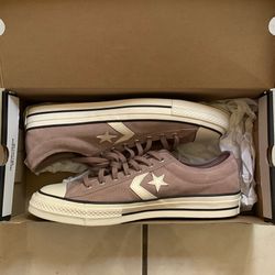 Converse All Star Men 11/Woman 12.5