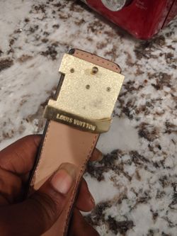 Louis Vuitton Belt! Size 46