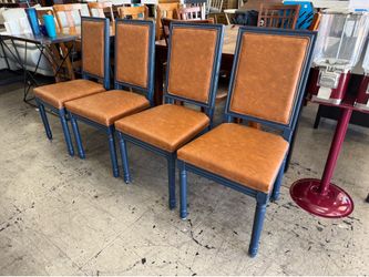 Set of 4 Dining Chairs
