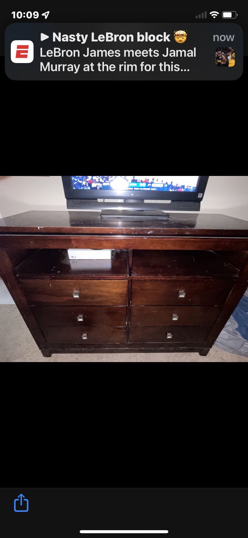 Dresser 