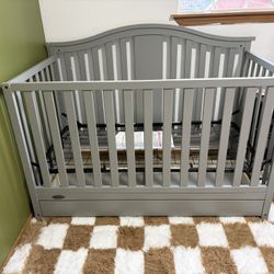 Baby crib 