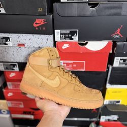 Nike Air Force 1 High Flax size 10 VNDS