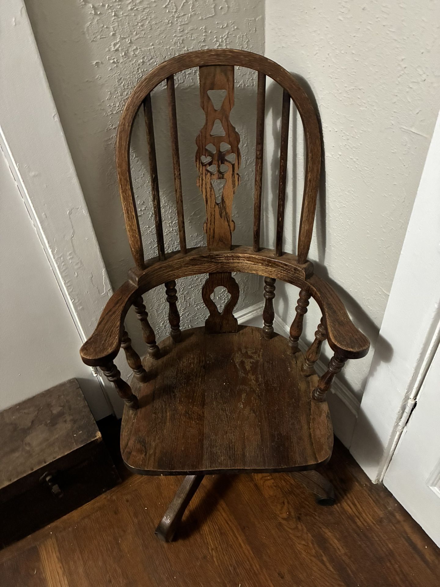 Wooden Swivel Chair