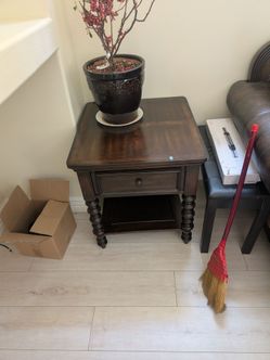 Vintage End table