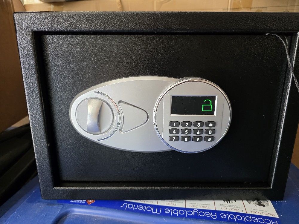 Electronic Safe Box