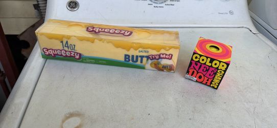Squeeezy butter and nee doh color change