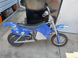 /*/*/*/* BOYS RAZOR MOTORCYCLE  (PARTS) *\*\*\*\