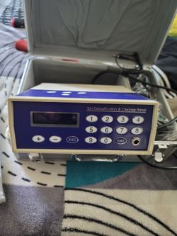 Ion detoxification and cleansing panel