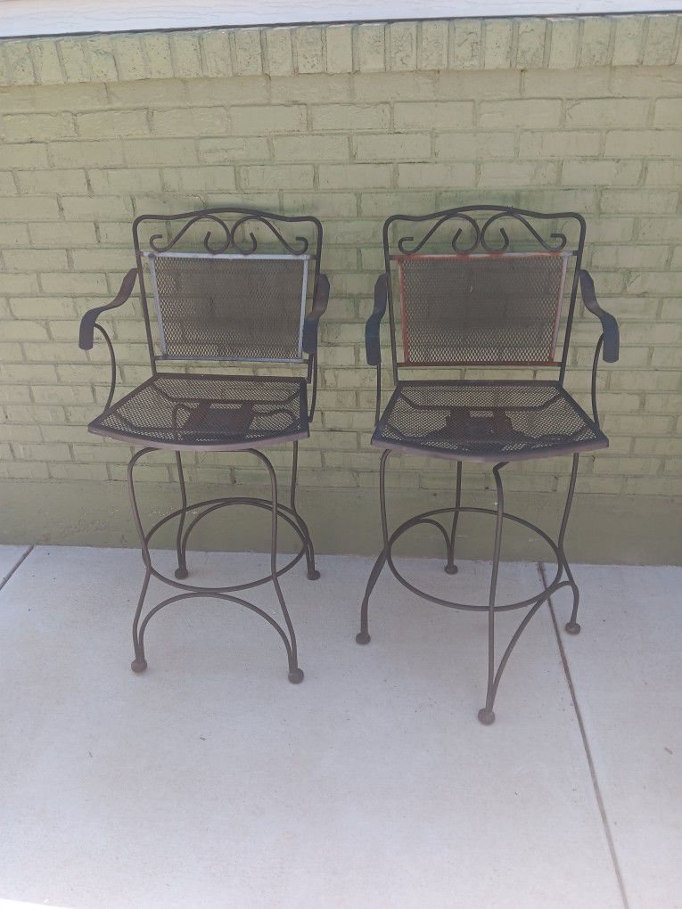 Set Of Outdoor Patio Chairs 