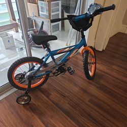 Boys Hot Wheels Bike