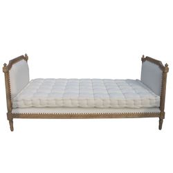 Vintage French Settee / Daybed – Carved Wood Frame