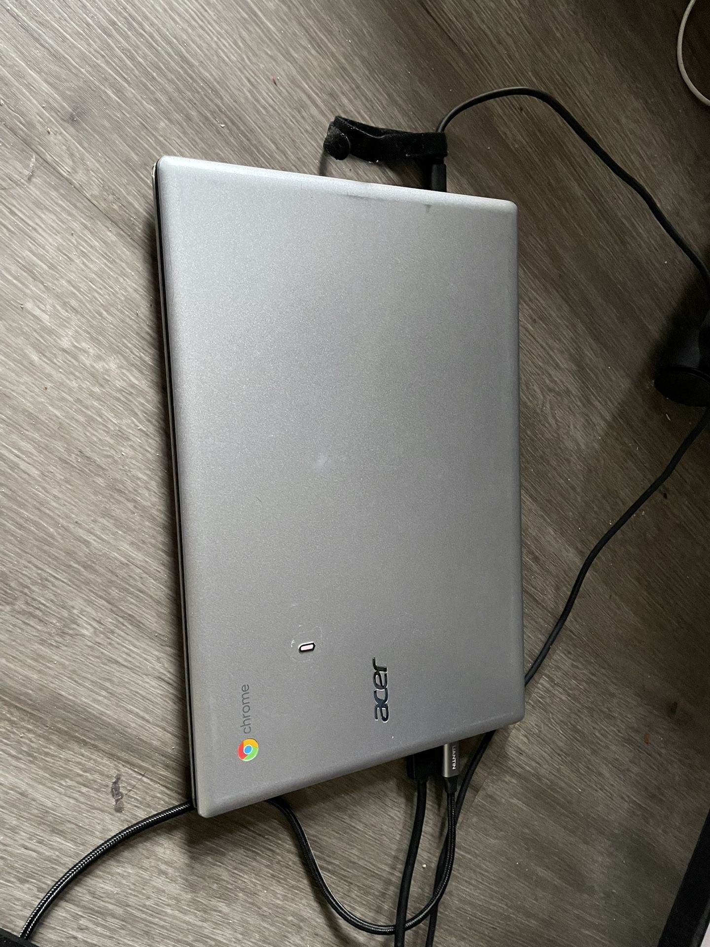 Acer Chromebook Model N17Q8 Screen cracked