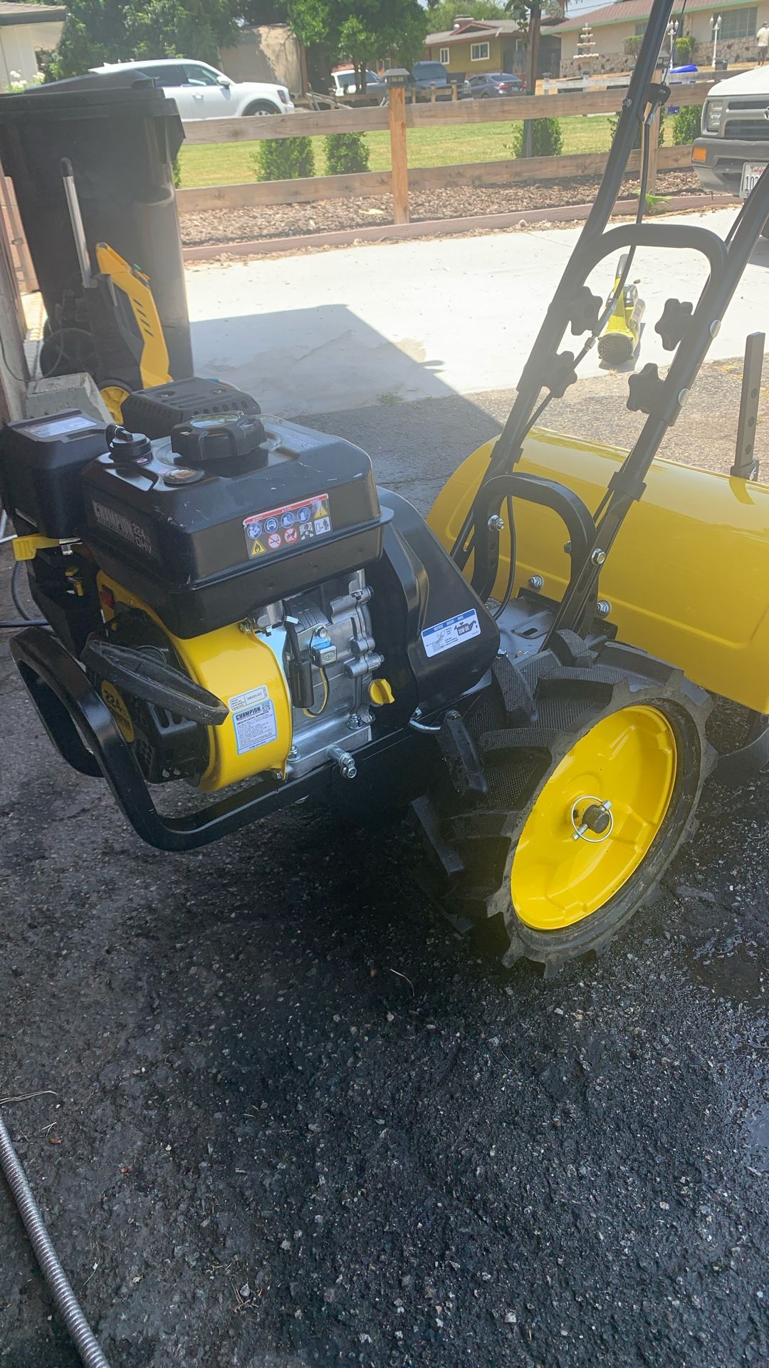 Mower 22 inch roller killer use once like new