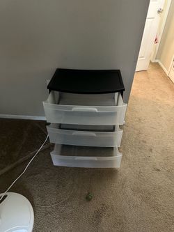 Plastic dresser