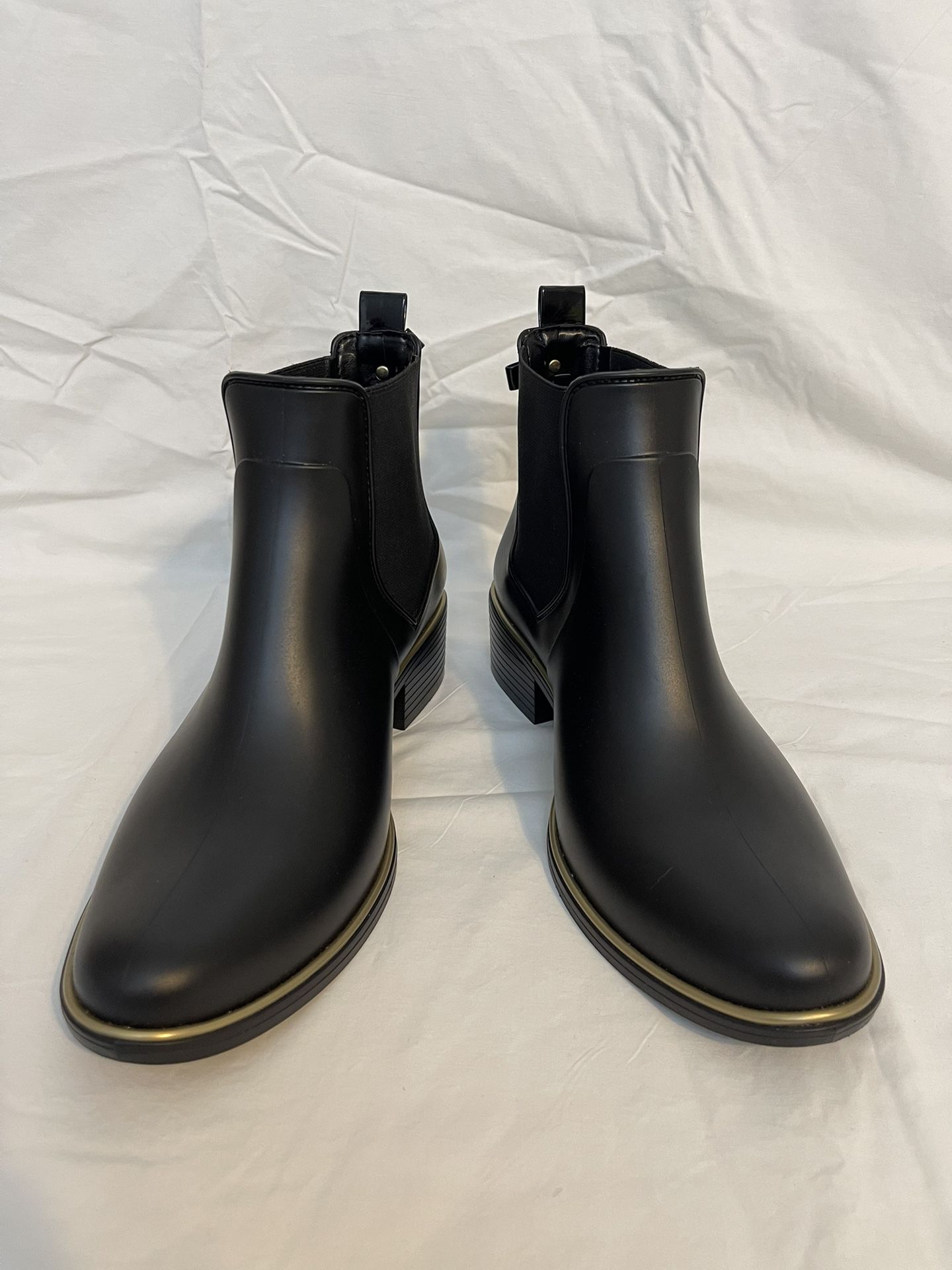 Kate Spade Star rain boots
