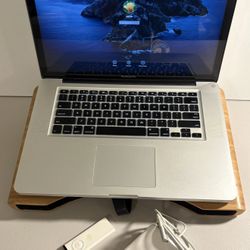 MacBook Pro 15” 2011 Intel Core i7 2Ghz 4Gb RAM 500G SATA *Catalina*