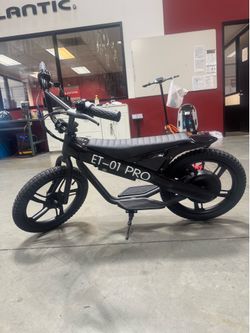 Children‘s electric scooter