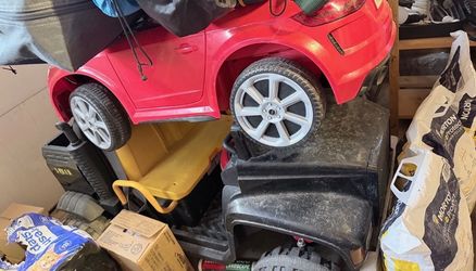 Kids hemi 24 v truck powerwheel red Audi powerwheel