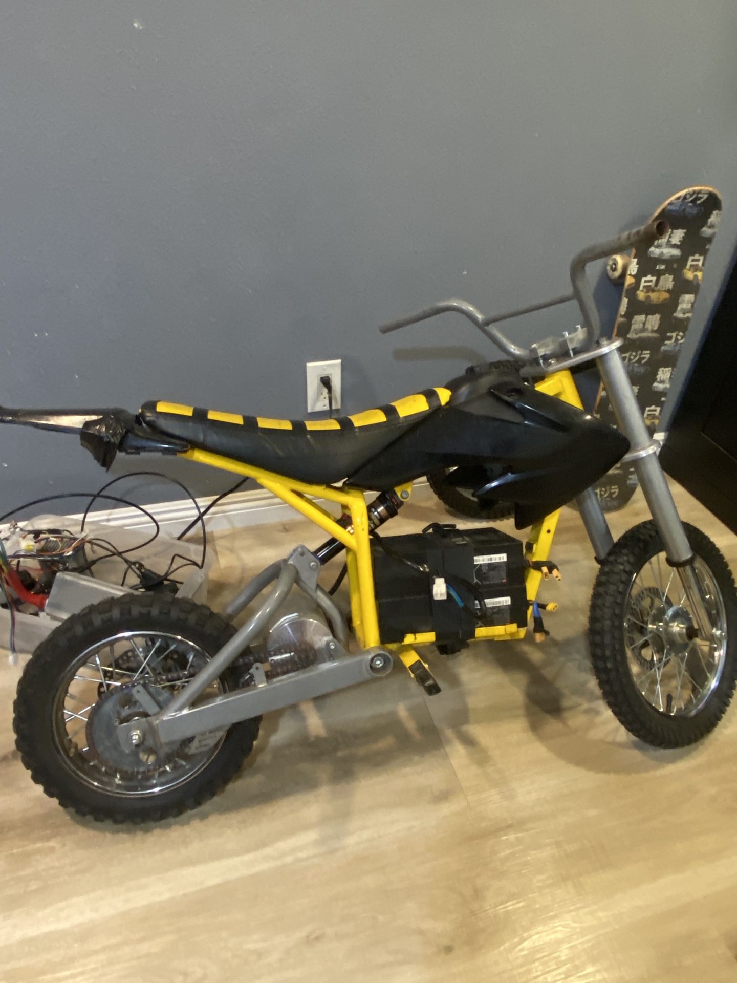 48V Razor Mx650 for Sale in Fountain Valley, CA - OfferUp