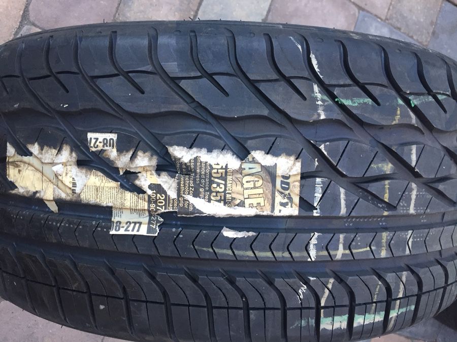 255 35 20 goodyear Eagle GT new tire