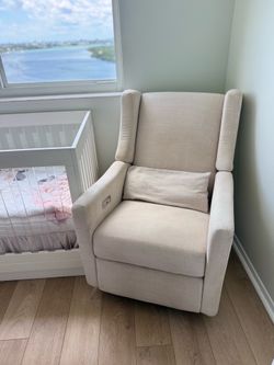 Reclining Nursery chair