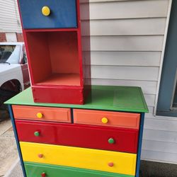 Dresser/nightstand