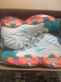Reebok Question Mid "White Noise"  Mens size 9.5