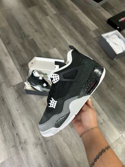 Jordan 4 Retro Fear 2024