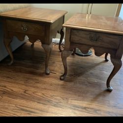 Two matching end tables 