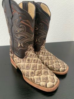 Western crocodile leather boots