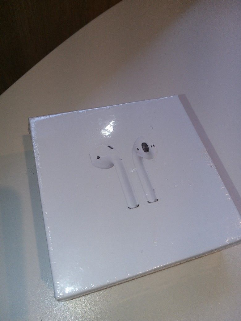 AirPods 2nd Generation Headsets