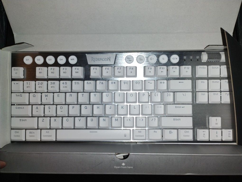 Red Dragon Horse Tkl All White Wireless Keyboard