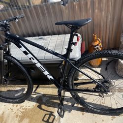 Trek marlin on sale 5 gumtree