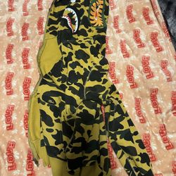 Bape camo hoodie Size m 