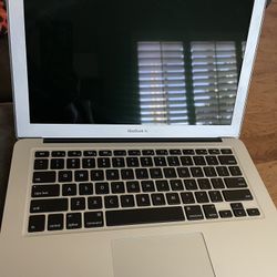 MacBook Air 13”