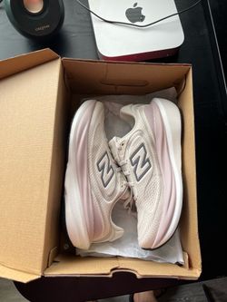 Women’s Running Shoes New Balance 1080v 1.5 (brand new)