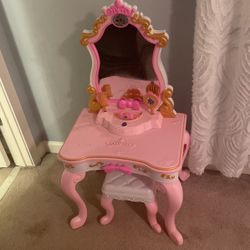 Little Girl Princess Make Up Mirror And Chair 