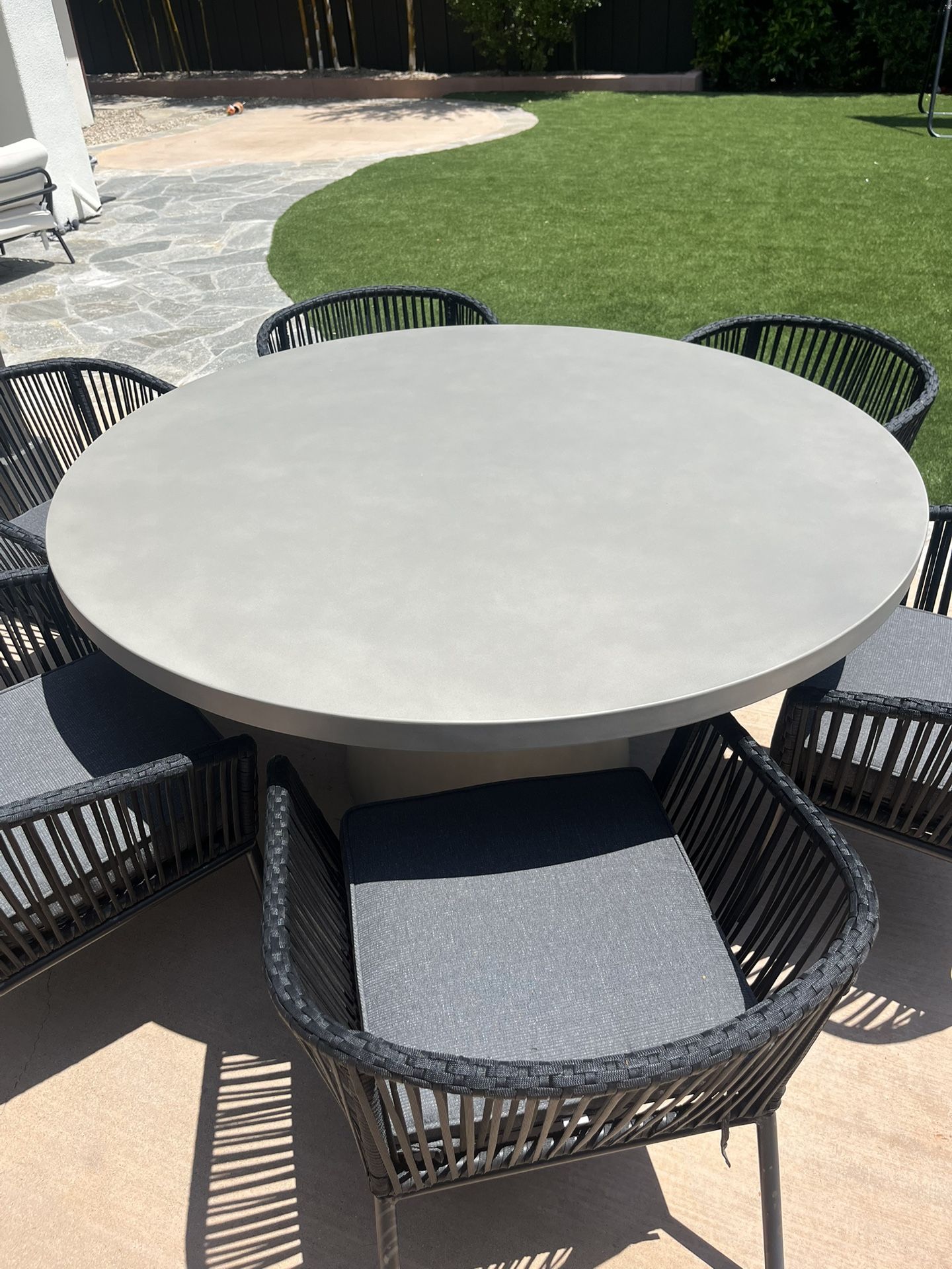 West Elm Outdoor/Indoor Concrete Dining Table, In Great Condition