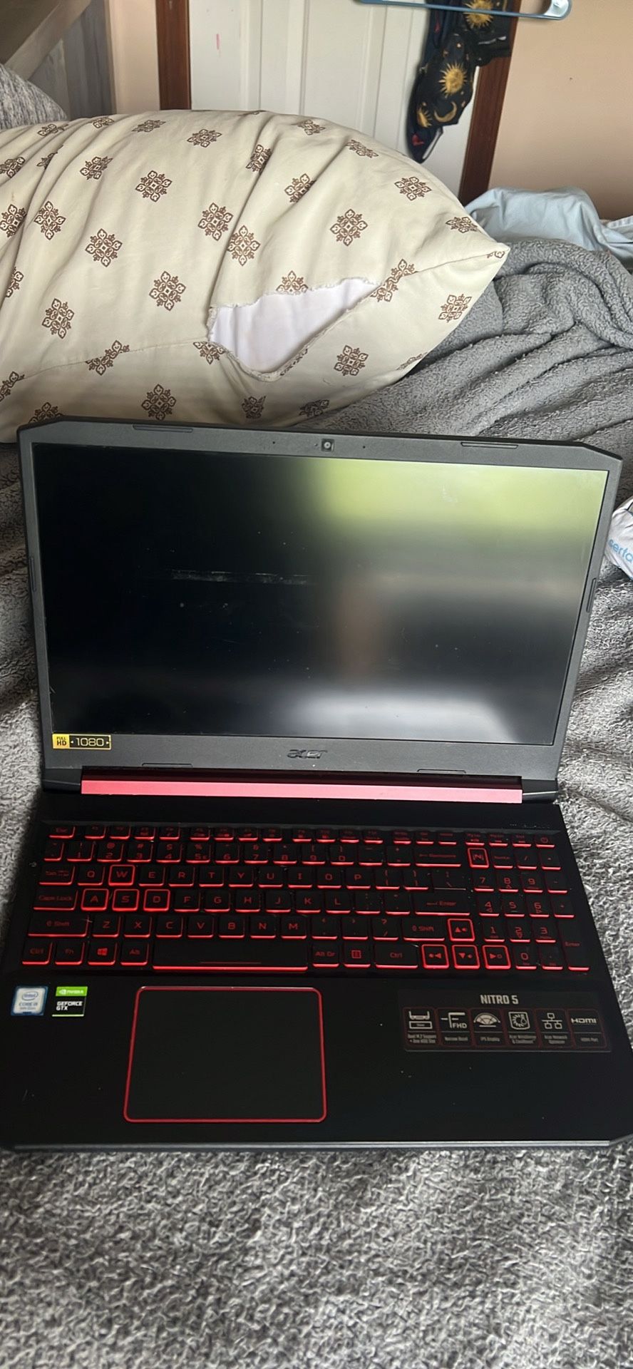 Nitro 5 gaming laptop intel core i5 9th gen