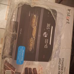 Instant™ Omni® Plus 10-in-1 Toaster Oven and Air Fryer