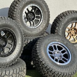 NEW 35” Jeep Wrangler Wheels R/T Tires Set of 5 JL rims 5x127 Gladiator JK Sahara Rubicon
