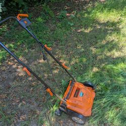 13 in. 12 Amp Corded Scarifier Electric Lawn Dethatcher w/40L Collection Bag Orange