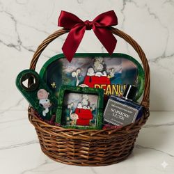 Peanuts Charlie Brown & Snoopy Valentine Gift Set | Cartoon Collectibles | For Him
