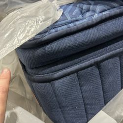 Stearns And Foster Queen Mattress 