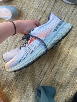 Brooks women’s 7