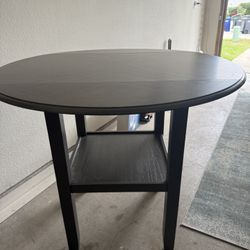 Table With Two Chairs 