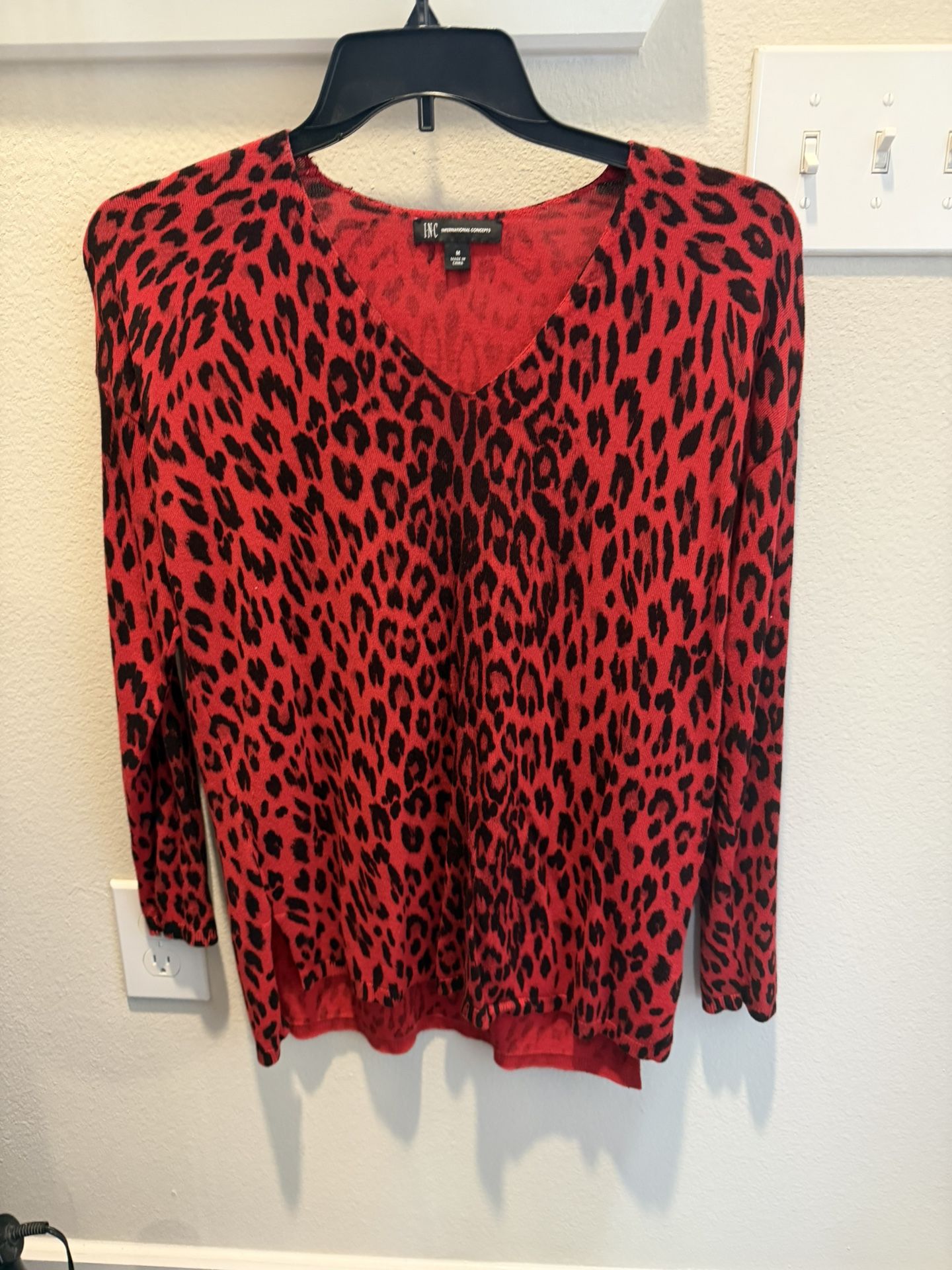INC Red & Black Leopard Print Long Sleeve V-neck Sweater size Medium from Macy’s
