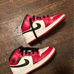 Jordan Mid Chicago 3.5y